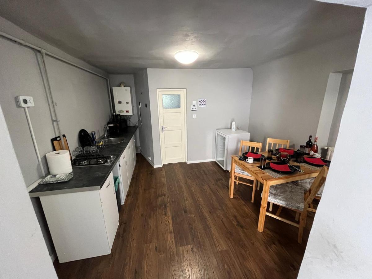 Appartement Grey House à Braşov Extérieur photo
