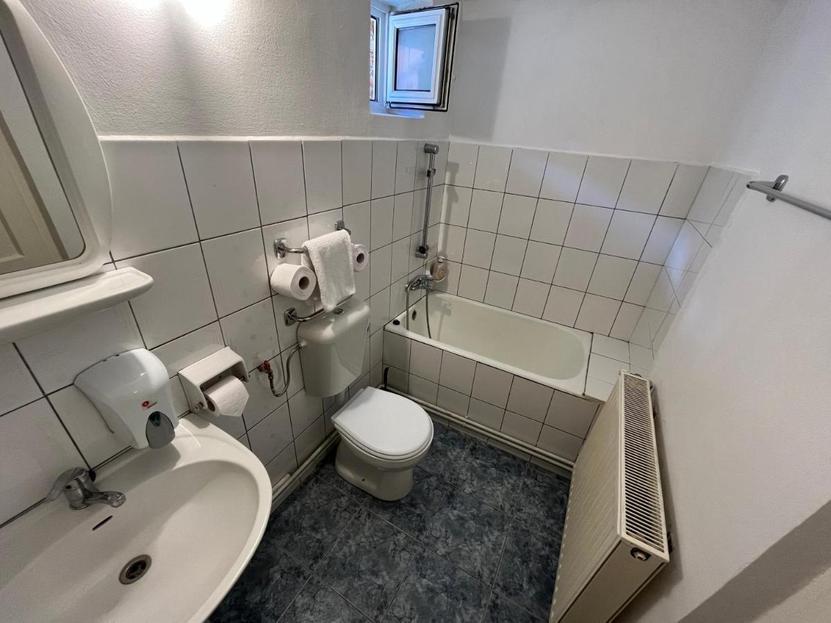 Appartement Grey House à Braşov Extérieur photo