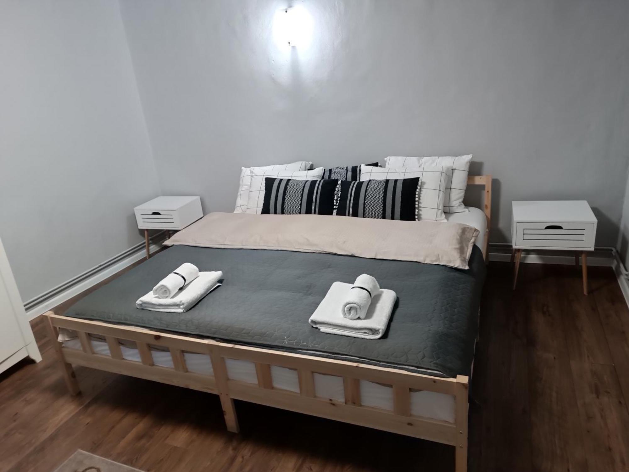 Appartement Grey House à Braşov Extérieur photo